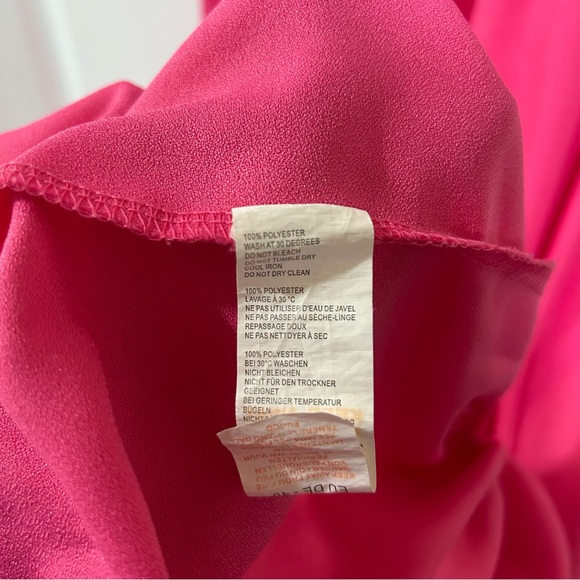 Boohoo Fuchsia Ruffled Top - Picture 3 of 3